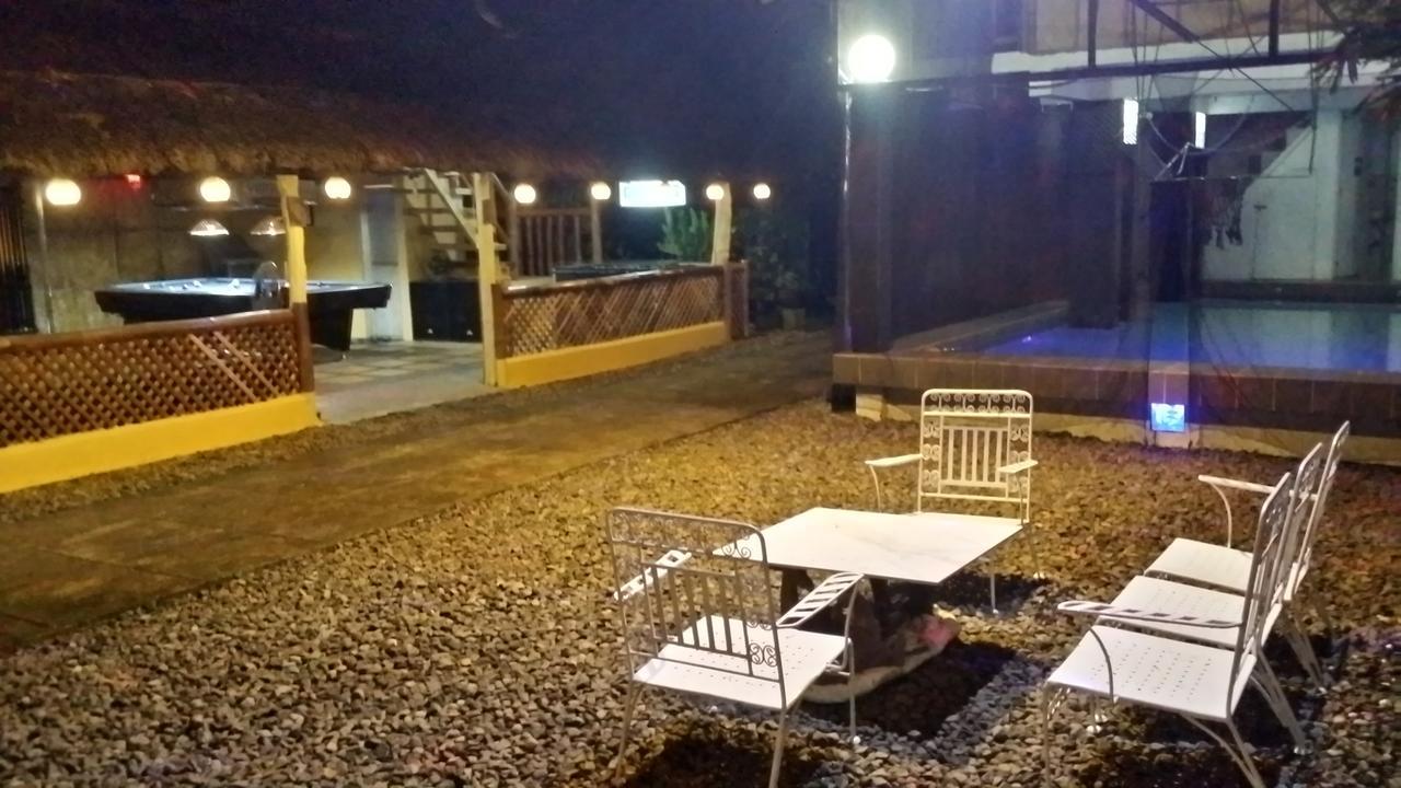Hotel V-House San Pablo Exterior foto